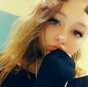 Meet your Posher, Haley